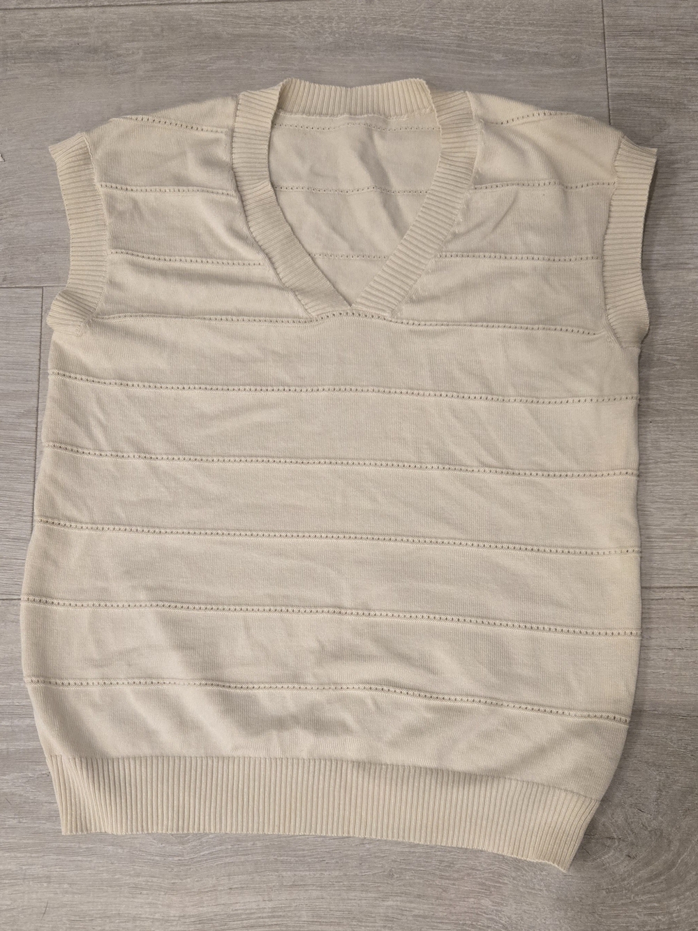 Men's Cream V-Neck Knit Sweater Vest